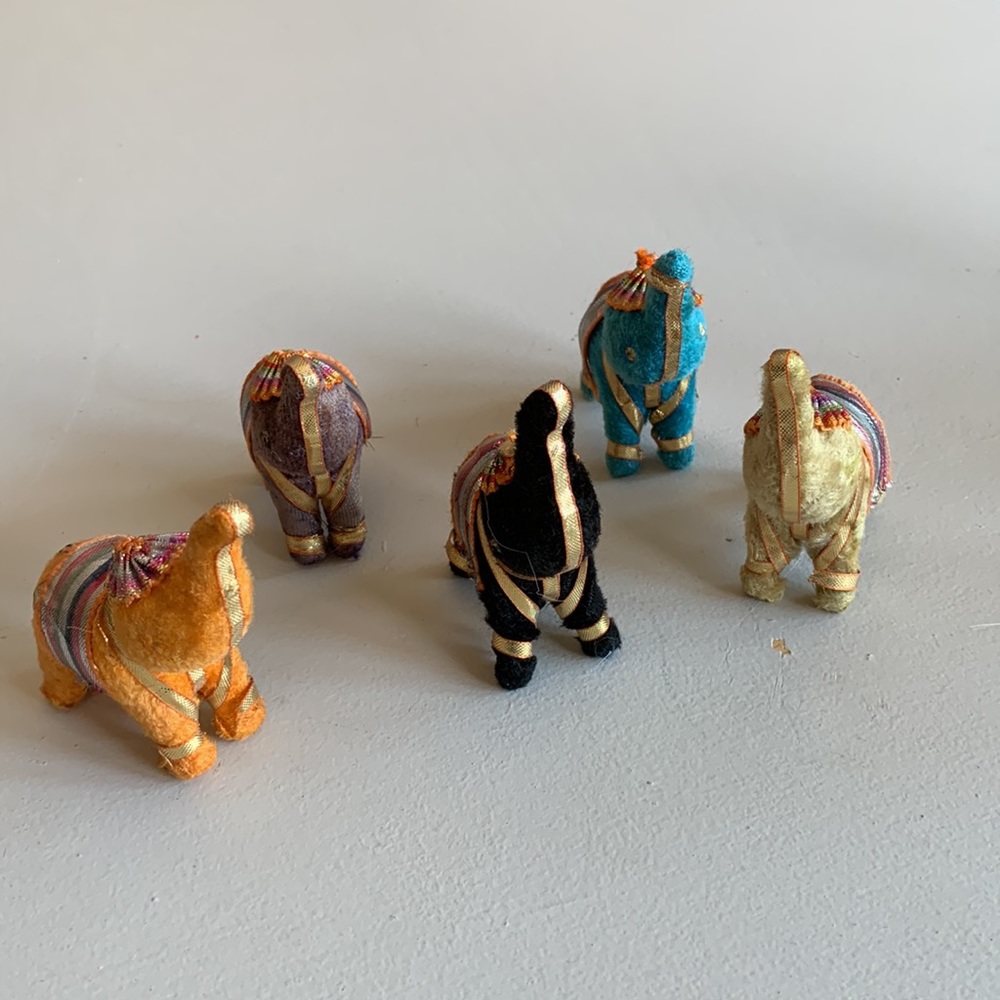 House decoration five small elephant